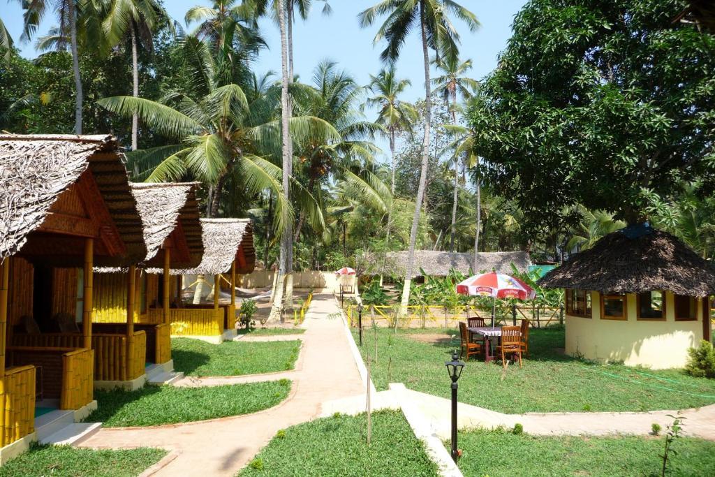 Savithri Inn Bamboo Cottages & Resorts Varkala Εξωτερικό φωτογραφία