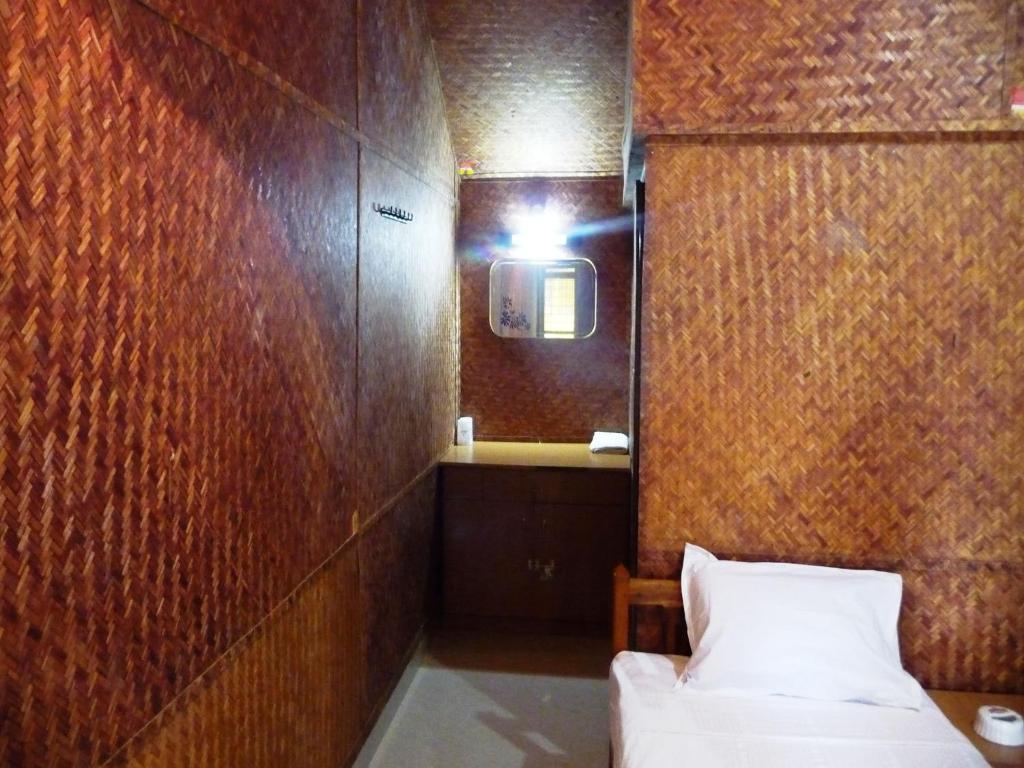 Savithri Inn Bamboo Cottages & Resorts Varkala Εξωτερικό φωτογραφία