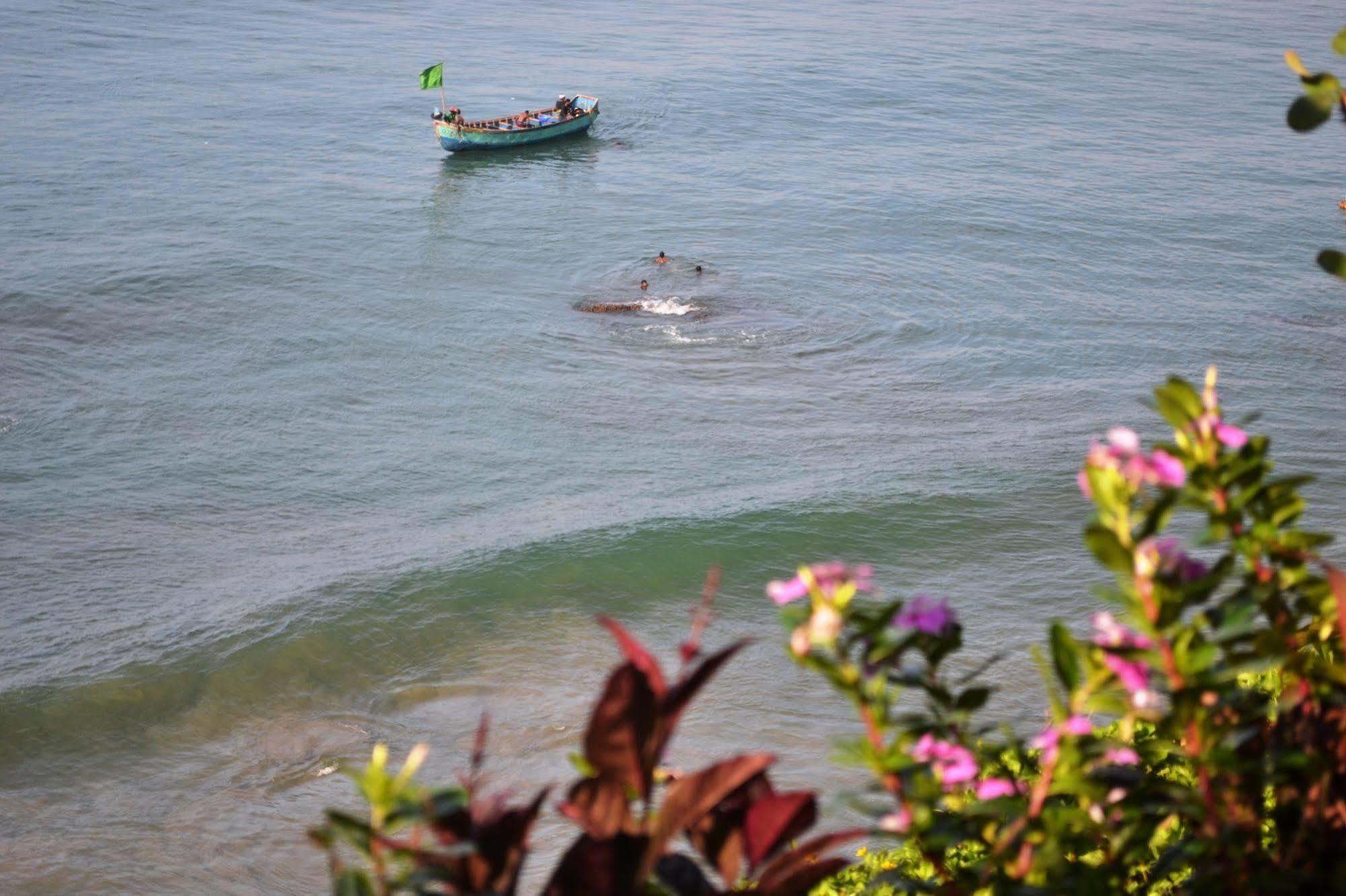 Savithri Inn Bamboo Cottages & Resorts Varkala Εξωτερικό φωτογραφία